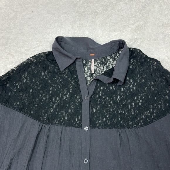 FREE PEOPLE SWING BUTTON DOWN TOP MIXED MEDIA LACE SEMI CROPPED LOOSE - Picture 2 of 7